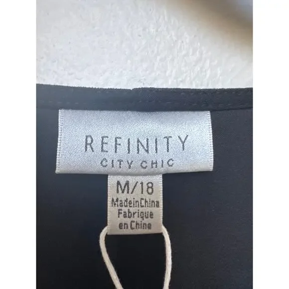 City Chic Refinity Knot 3/4 Sleeve V-Neck Knee Length Little Black Dress 18 NWT - Picture 4 of 11